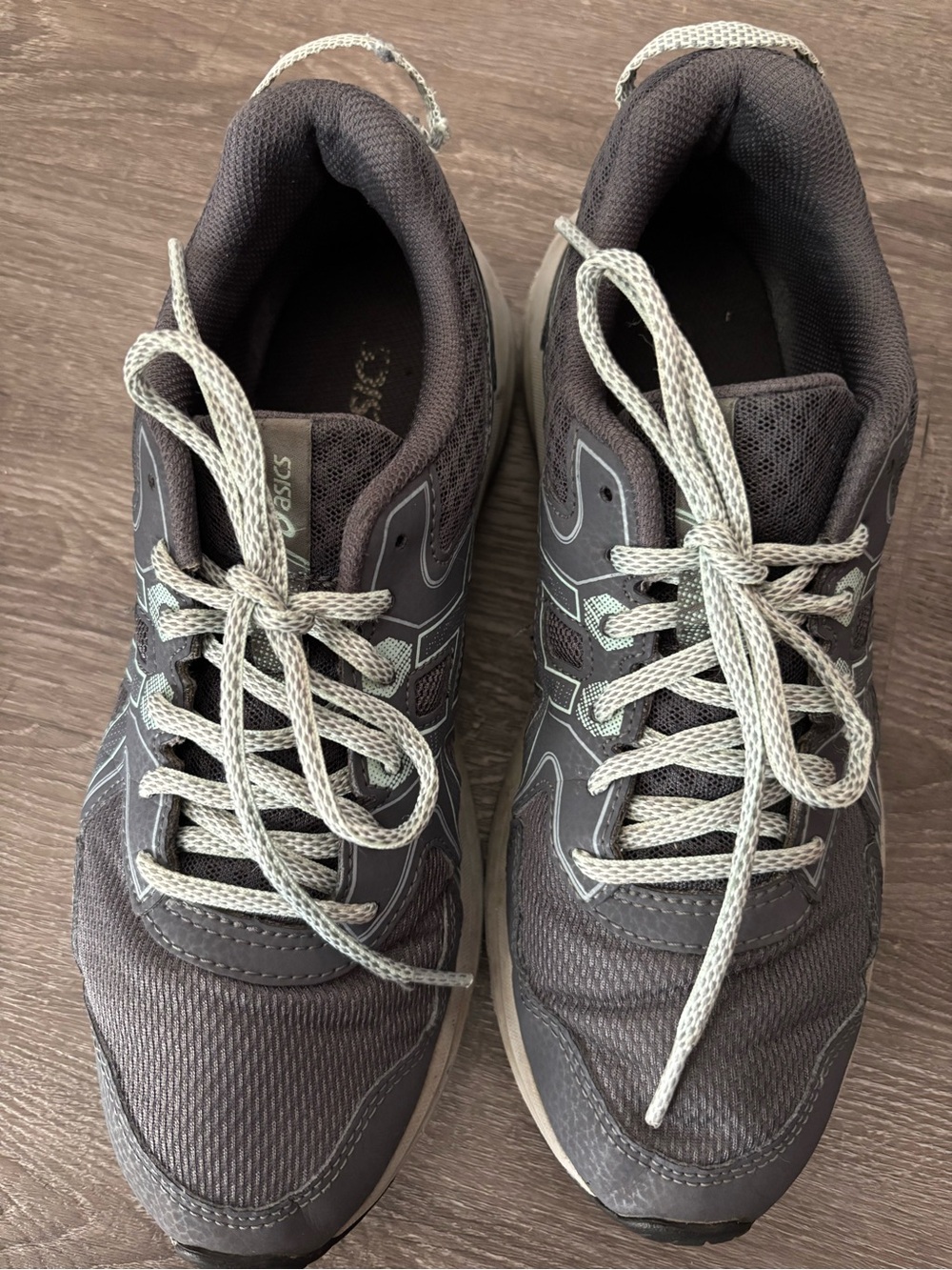 ASICS Men's Charcoal Athletic Sneakers with Light Gray Laces